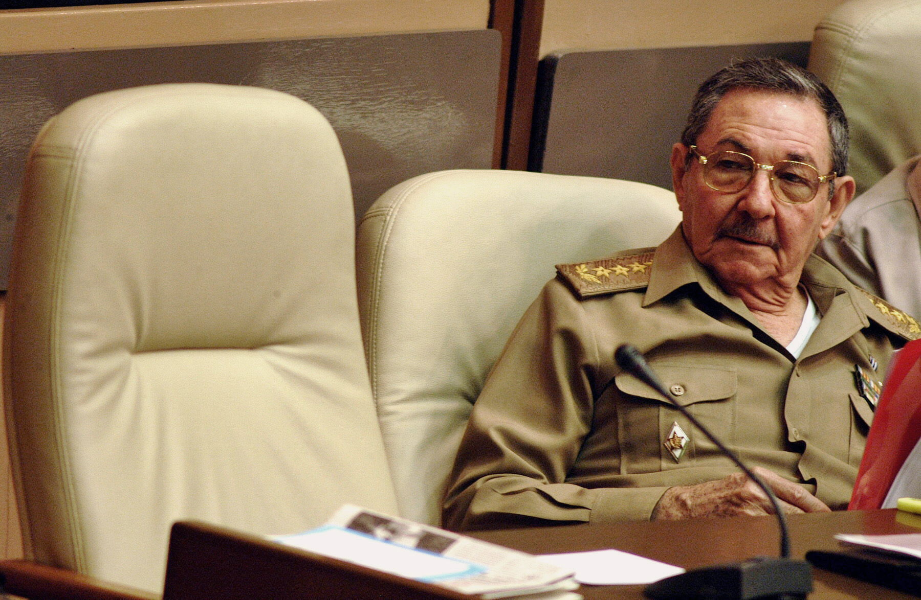 El presidente de Cuba, Raúl Castro encabeza la sesión de este martes en la Octava Legislatura del Parlamento.