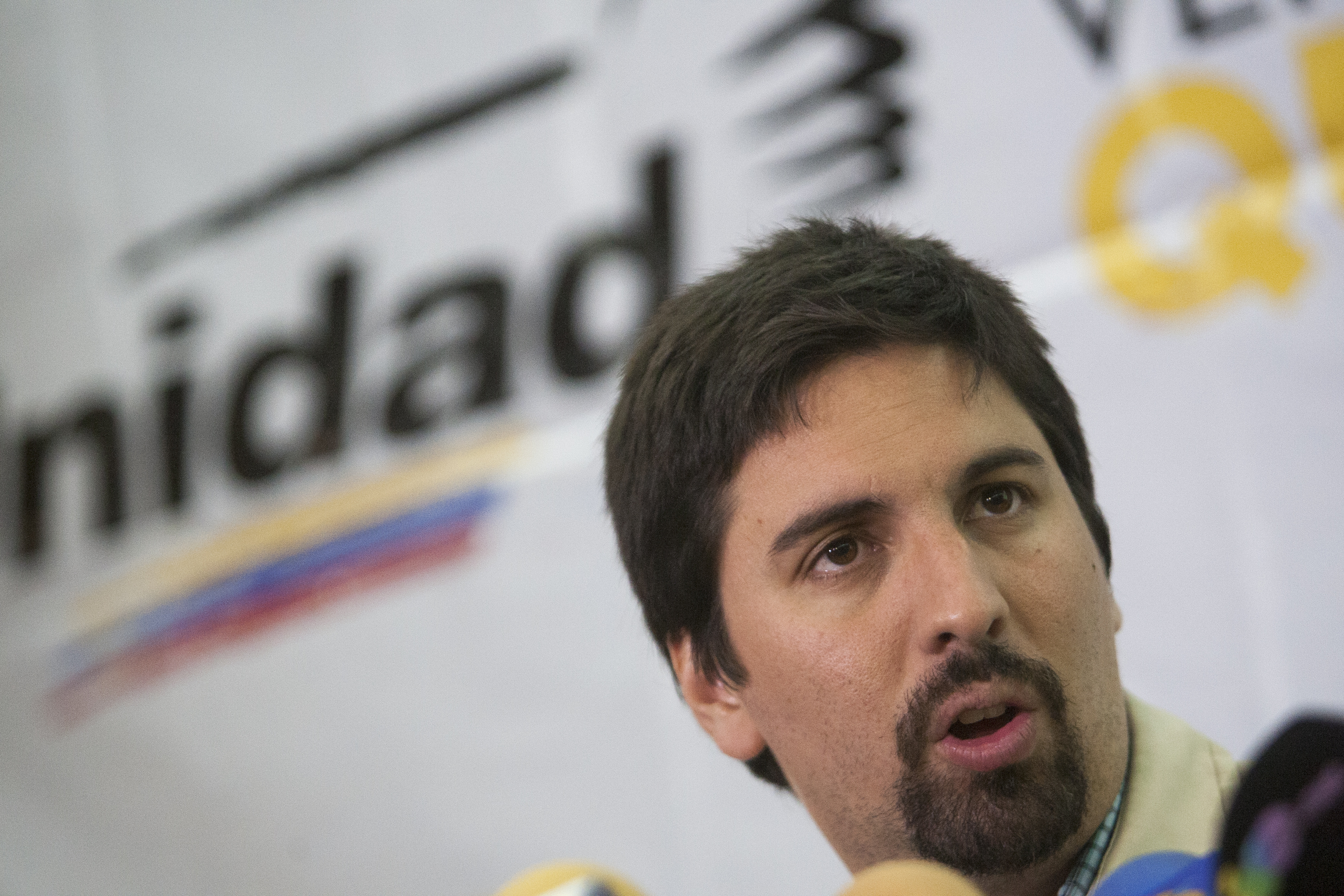 El diputado de Voluntad Popular, Freddy Guevara reiteró la intención de aprobar una ley que libere a los responsables de las Guarimbas en Venezuela.