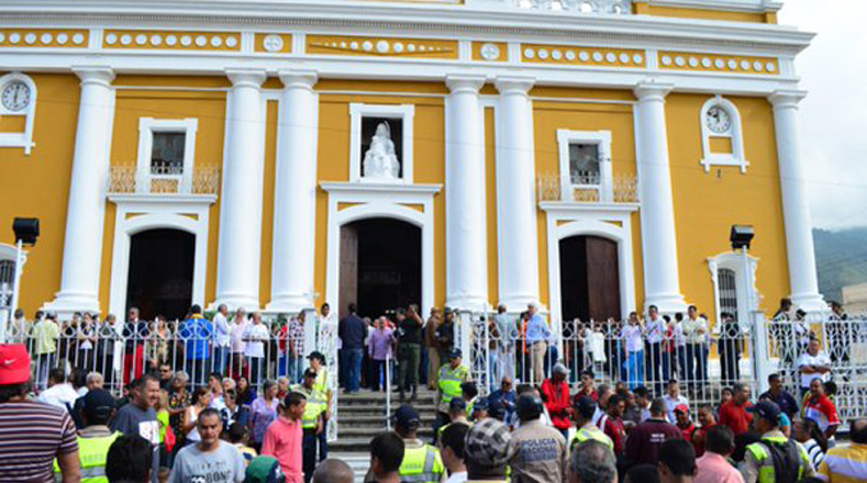 La Iglesia de La Divina Pastora, ubicada en la parroquia Altagracia de Caracas (Capital), recibe en cada año al grueso de los atletas venezolanos para la tradicional Misa del Deporte.