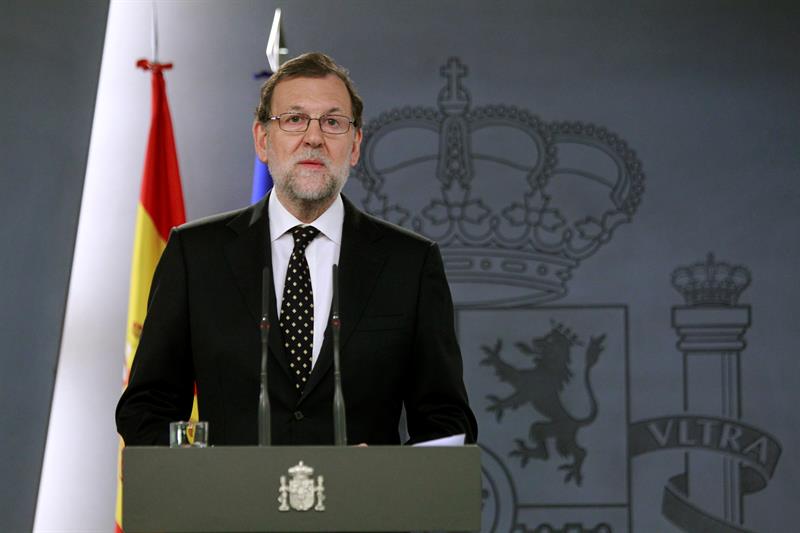 Rajoy dijo que velará por el cumplimiento de la ley y de la Constitución ante el desafío soberanista.