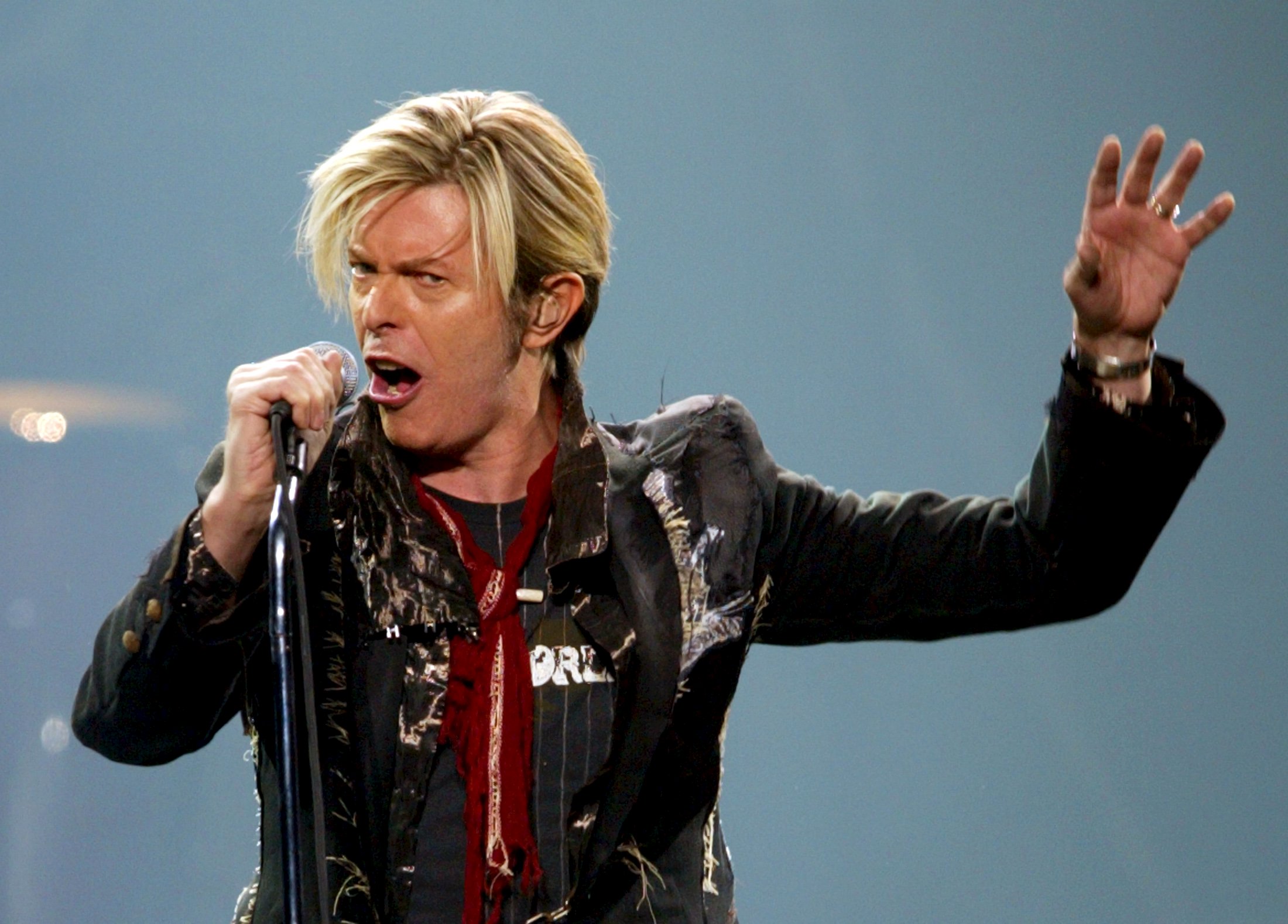 Bowie murió rodeado de familiares y amigos