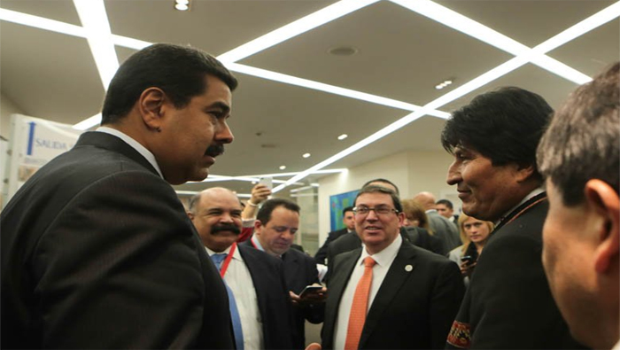 Nicolás Maduro conversó con Evo Morales tras sus intervenciones en la IV Cumbre de la CELAC.