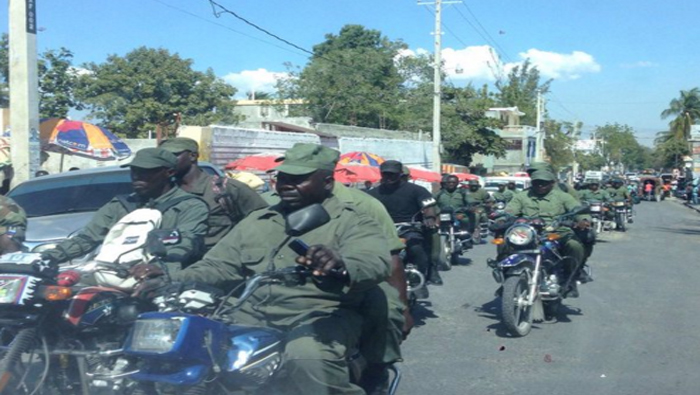 Crisis política en Haití eleva violencia en las calles de Puerto Príncipe.