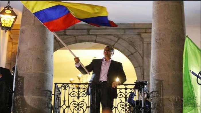 El jefe de Estado ecuatoriano lamentó los intentos de la oposición por politizar todo