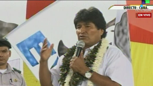 Evo Morales pide debatir los problemas del país en asambleas populares.