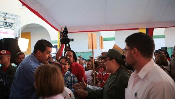 Maduro aprueba junto al pueblo venezolano, el Plan Nacional de Derechos Humanos 2016-2019.