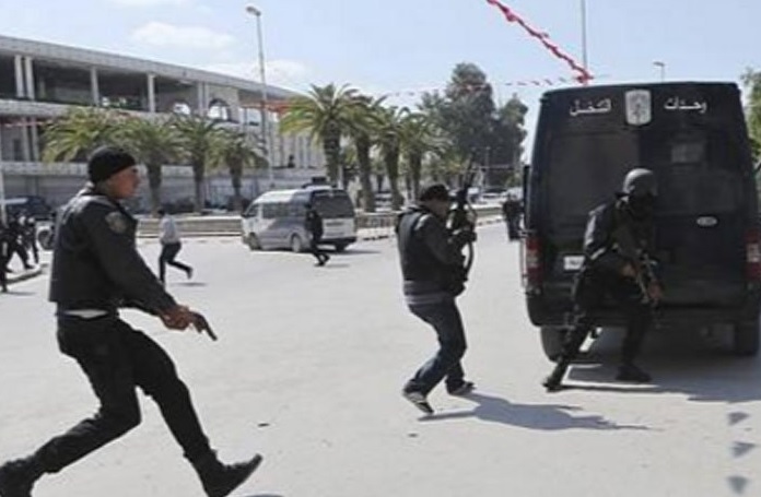 Fuerzas de seguridad tunecina atacan a presuntos yihadistas en frontera con Libia