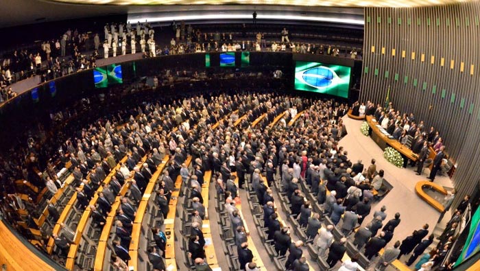 El presidente del Senado manifestó que no cederá a la presiones de Cunha para apresurar el proceso de votación