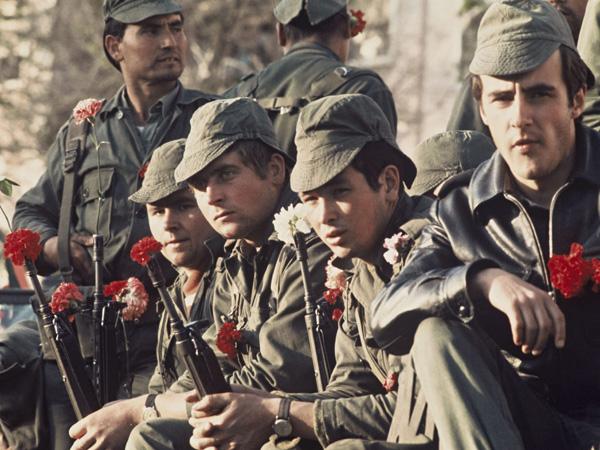 Portugal 25 de abril de 1974: Juventud militar y revolución en Europa