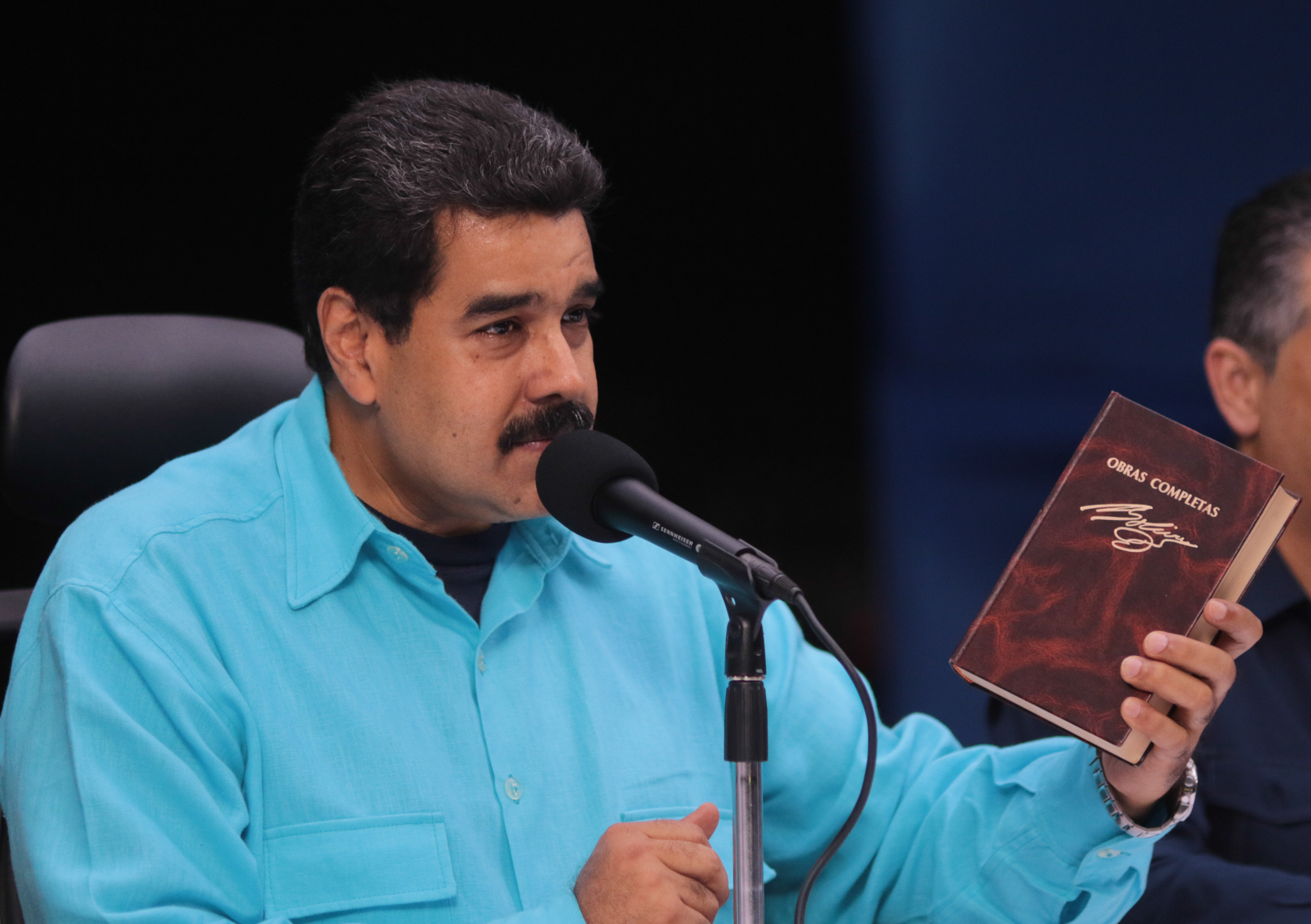 Maduro: Los pasos de la Revolución Bolivariana junto con el pueblo patriota están dirigidos a derrotar la guerra no convencional.