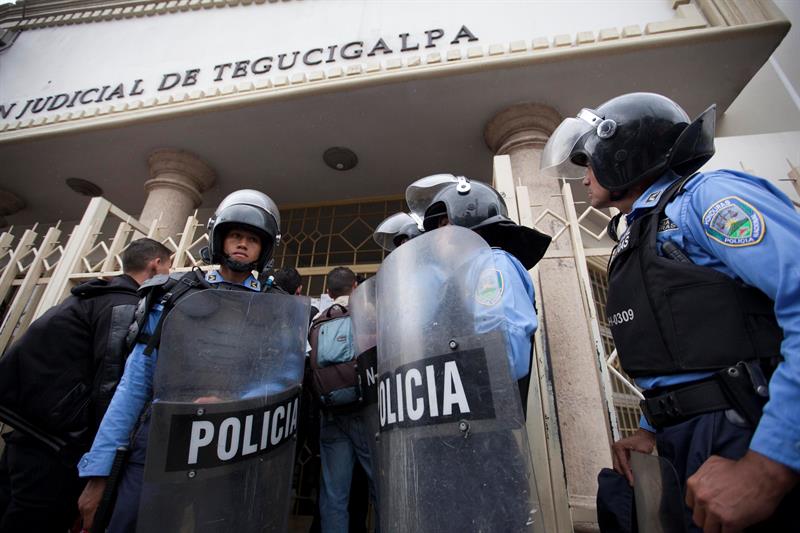 Fue dictado este domingo un auto formal de procesamiento contra los cuatro implicados en el asesinato de Cáceres.