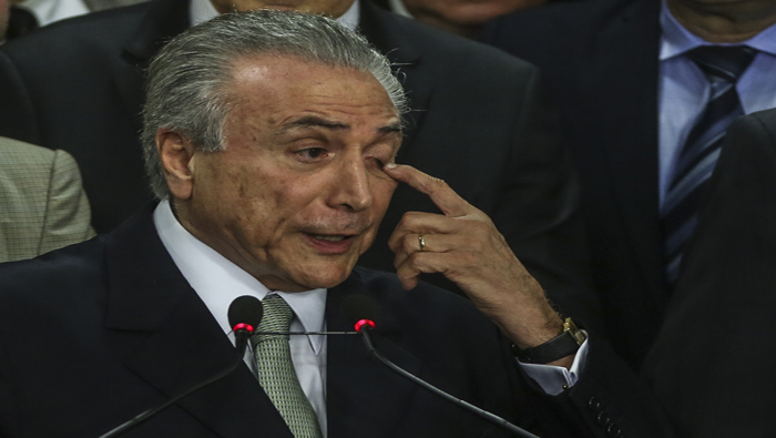 Michel Temer es presidente interino de Brasil tras aprobarse el impeachment contra la presidenta Dilma Rousseff, electa mediante el voto popular.