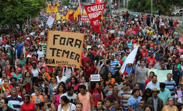 Desde que Temer fue nombrado presidente interino, el pueblo tomó las calles de forma pacífica en defensa de la democracia.