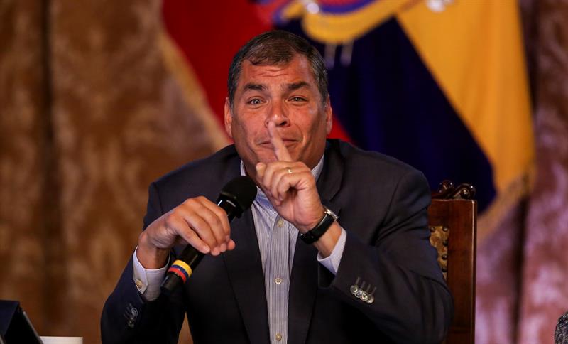 El presidente de Ecuador calificó como potente la denuncia de teleSUR respecto a la injerencia de la CIA en su país.