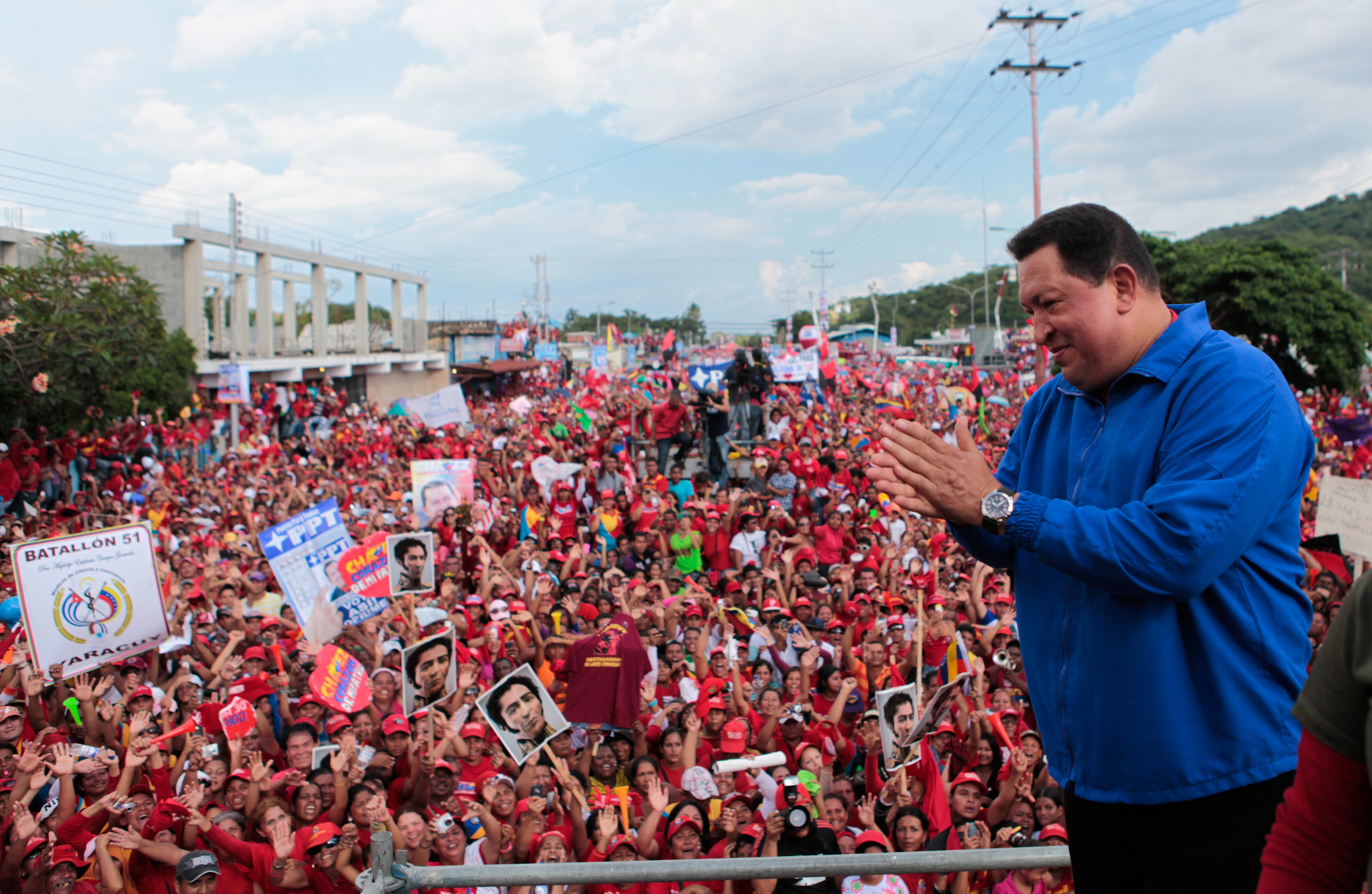 Colaborar con el fin del conflicto interno en Colombia fue la forma de Hugo Chávez de demostrar su amor por el pueblo de ese país.