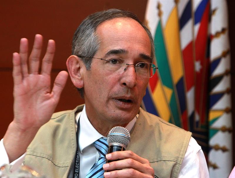 Colom dirigirá misión de la OEA en plebiscito en Colombia