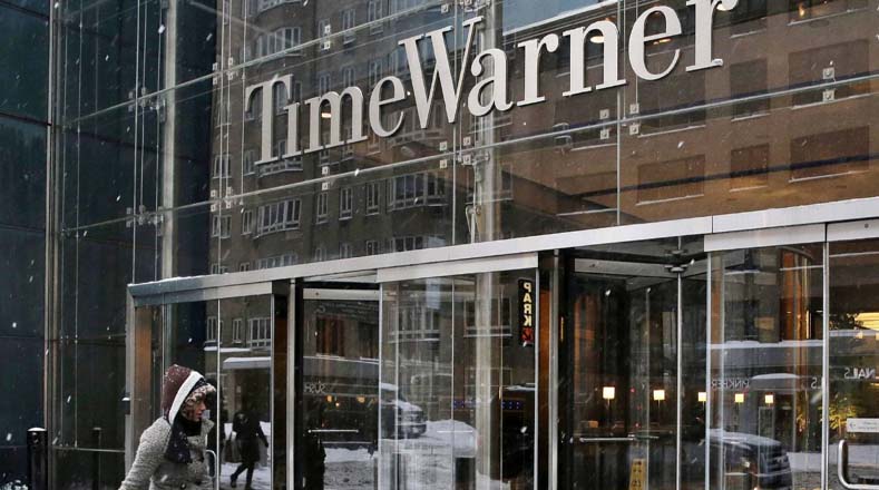 La empresa estadounidense cerró el trato al comprar cada acción de Time Warner por un monto de entre 105 y 110 dólares.