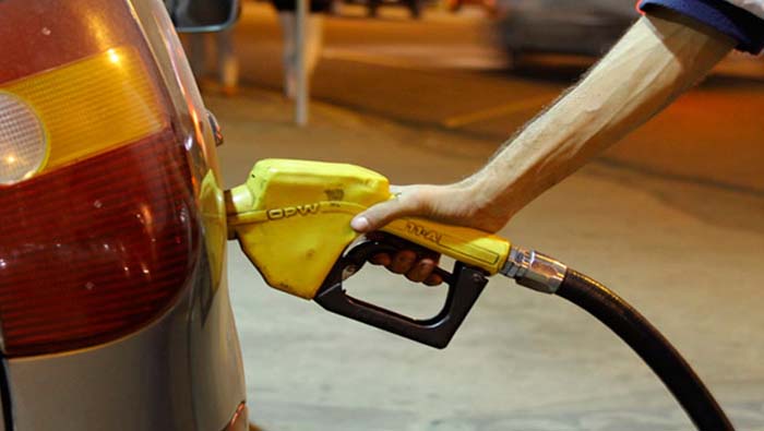 El precio de la gasolina estará sujeto a nuevas revisiones.
