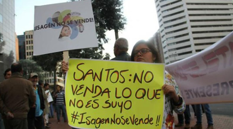 La decisión del Gobierno de Juan Manuel Santos fue rechazada por los colombianos, quienes se preparan para realizar paros nacionales.