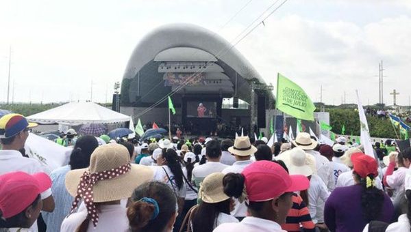 Con música, energía y alegría, los ecuatorianos celebraron la Revolución Ciudadana.