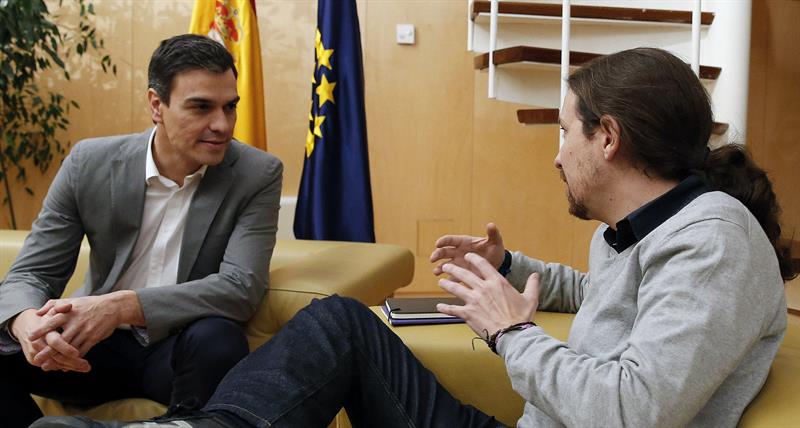 Pedro Sánchez (Psoe) y Pablo Iglesias (Podemos) sostuvieron un encuentro este viernes.