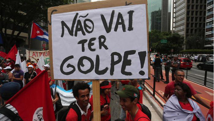 El pueblo brasilero se moviliza en apoyo a la mandataria Dilma Rouseff