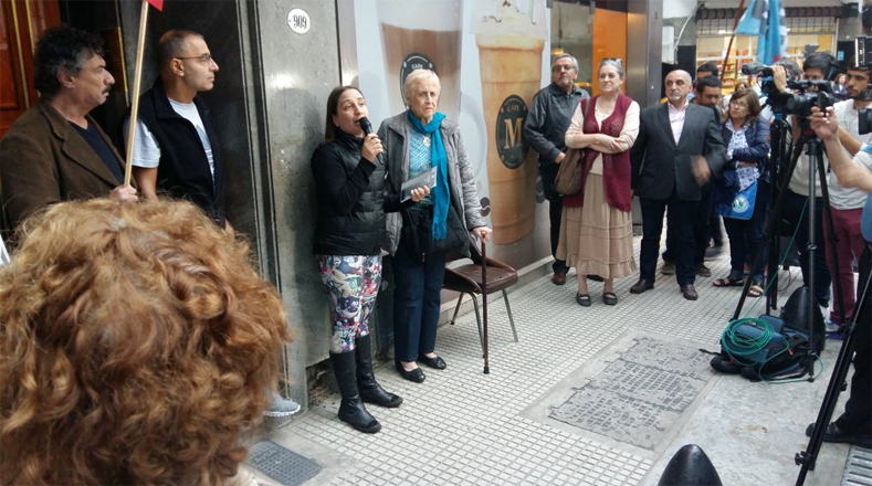 Personalidades de la política y cultura de Argentina se solidarizan con teleSUR