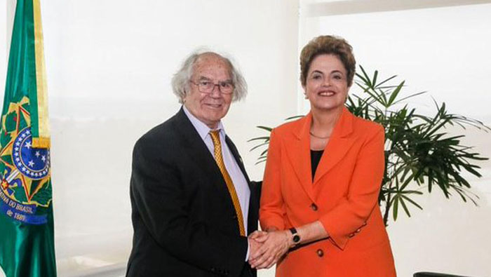 Pérez Esquivel expresó su apoyo a la presidenta Dilma Rousseff.