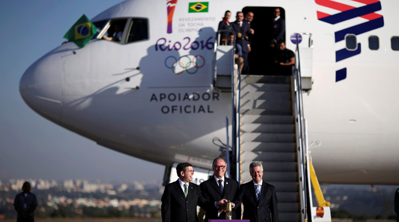  Desde el aeropuerto fue transportada en una linterna hasta el Palacio de Planalto, donde fue entregada a la mandataria Rousseff. 