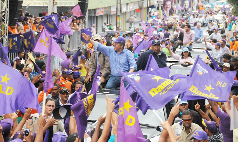 En las dos últimas encuestas divulgadas se informó que el presidente Medina encabeza la preferencia al voto de la ciudadanía.
