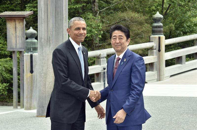 Obama es el primer presidente estadounidense en visitar oficialmente a Hiroshima. Abe espera que esta vista sirva para no repetir la devastación atómica ni en su país ni en ningún otro.