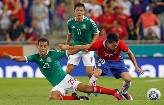 La selección de México cerró su minigira por Europa con una victoria de 1-0 sobre Chile.