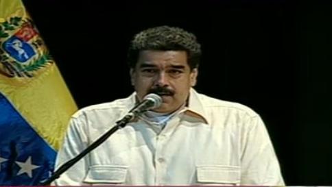 Maduro dijo que dispondrá de todos los recursos para honrar memoria de los héroes venezolanos.