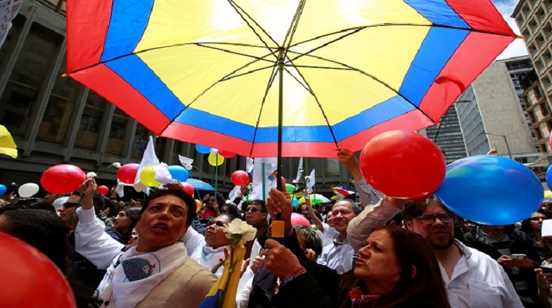 Los colombianos salieron a las calles para celebrar este histórico acuerdo.