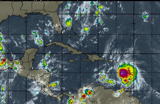 Matthew provocará lluvias y vientos a su paso por las islas situadas al oeste del mar Caribe.
