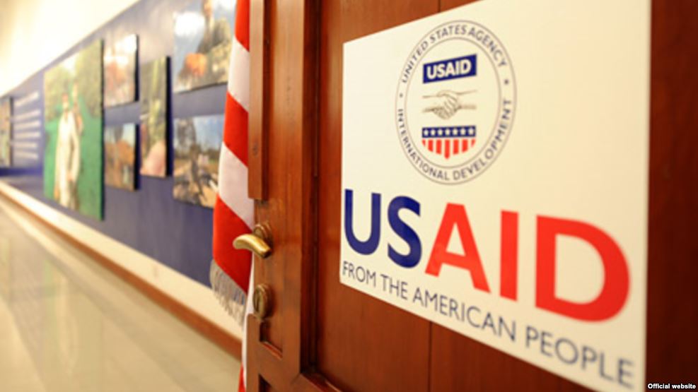 La USAID financia supuestas becas en Cuba