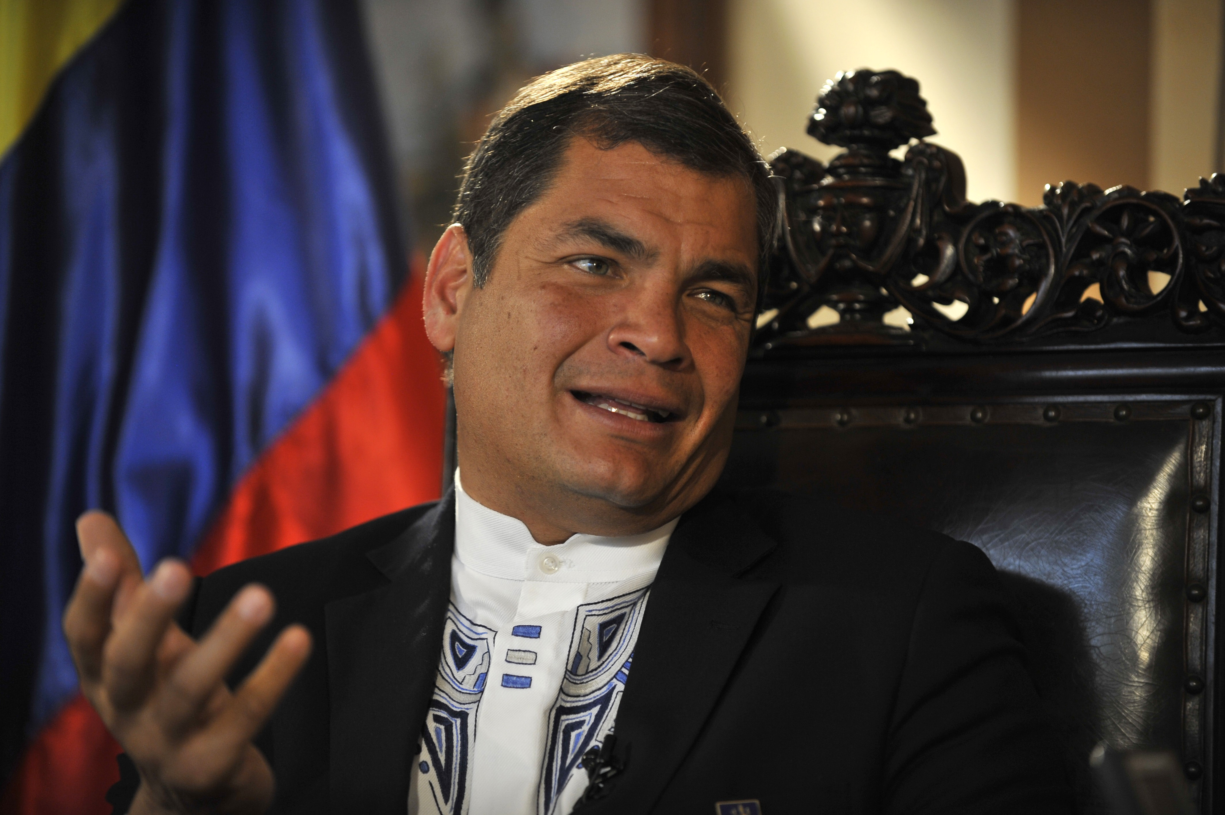 Candidatura a reelección de Correa se definirá en 2016