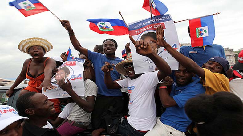Haitianos acuden a las urnas para elegir presidente y legisladores