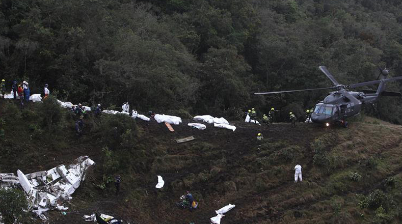 Los cuerpos de los fallecidos son trasladados desde el municipio de La Unión, departamento de Antioquia (Colombia) para posteriormente ser identificados por sus familiares, que viajarán desde Brasil en aviones de la Fuerza Aérea.