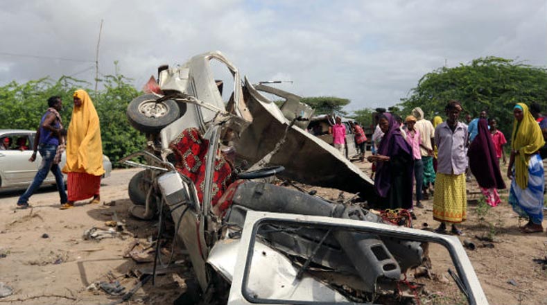 El ataque tuvo lugar en la zona de entrada del puerto de Mogadissio y fue seguido de un tiroteo.