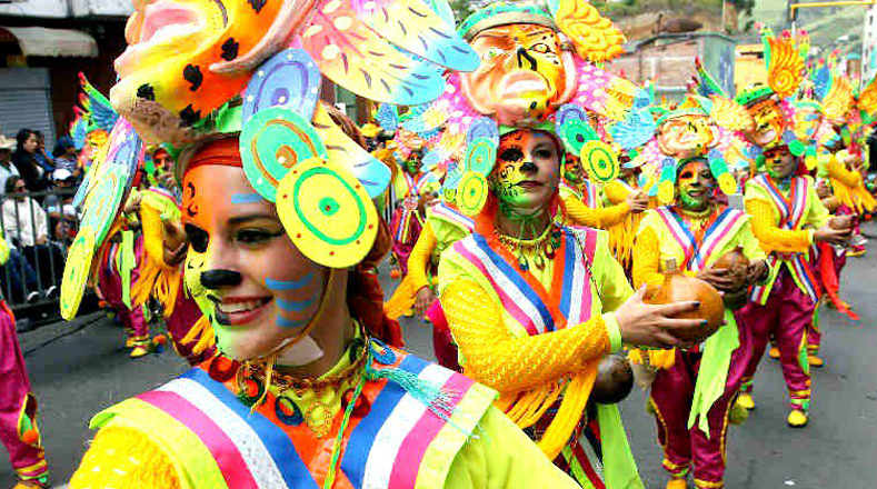 Conoce el Carnaval de Negros y Blancos celebrado en Colombia