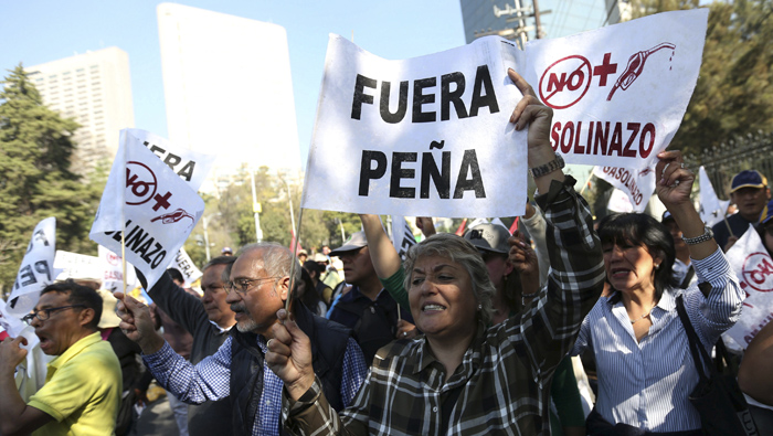 Mexicanos piden la renuncia del presidente Enrique Peña Nieto