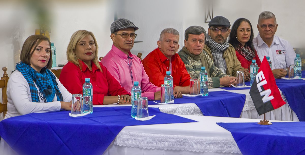 Delegación del ELN en la mesa de diálogo con el gobierno de Colombia.