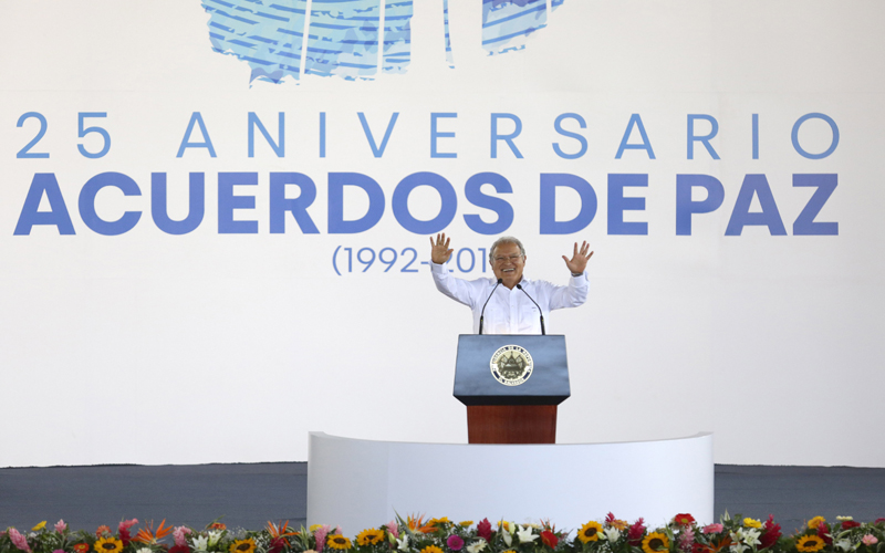 El presidente Sánchez Cerén anuncia nuevas visiones para este 2017.