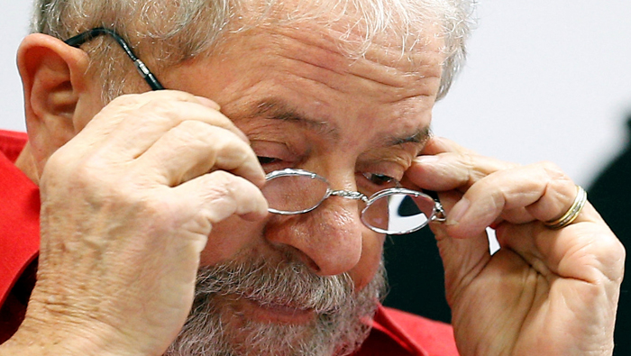 La senadora brasileña Gleisi Hoffman presentó a Lula como el “que fue y volverá a ser presidente de Brasil”.