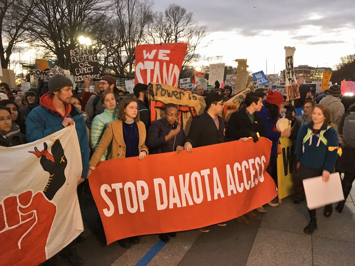 Movilización frente a la Casa Blanca contra construcción de oleoductos Dakota Access  Keystone XL.