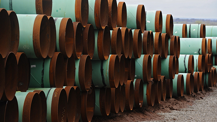 La construcción del oleoducto busca transportar 830 mil barriles de crudo bituminoso desde Canadá hasta el Golfo de México.