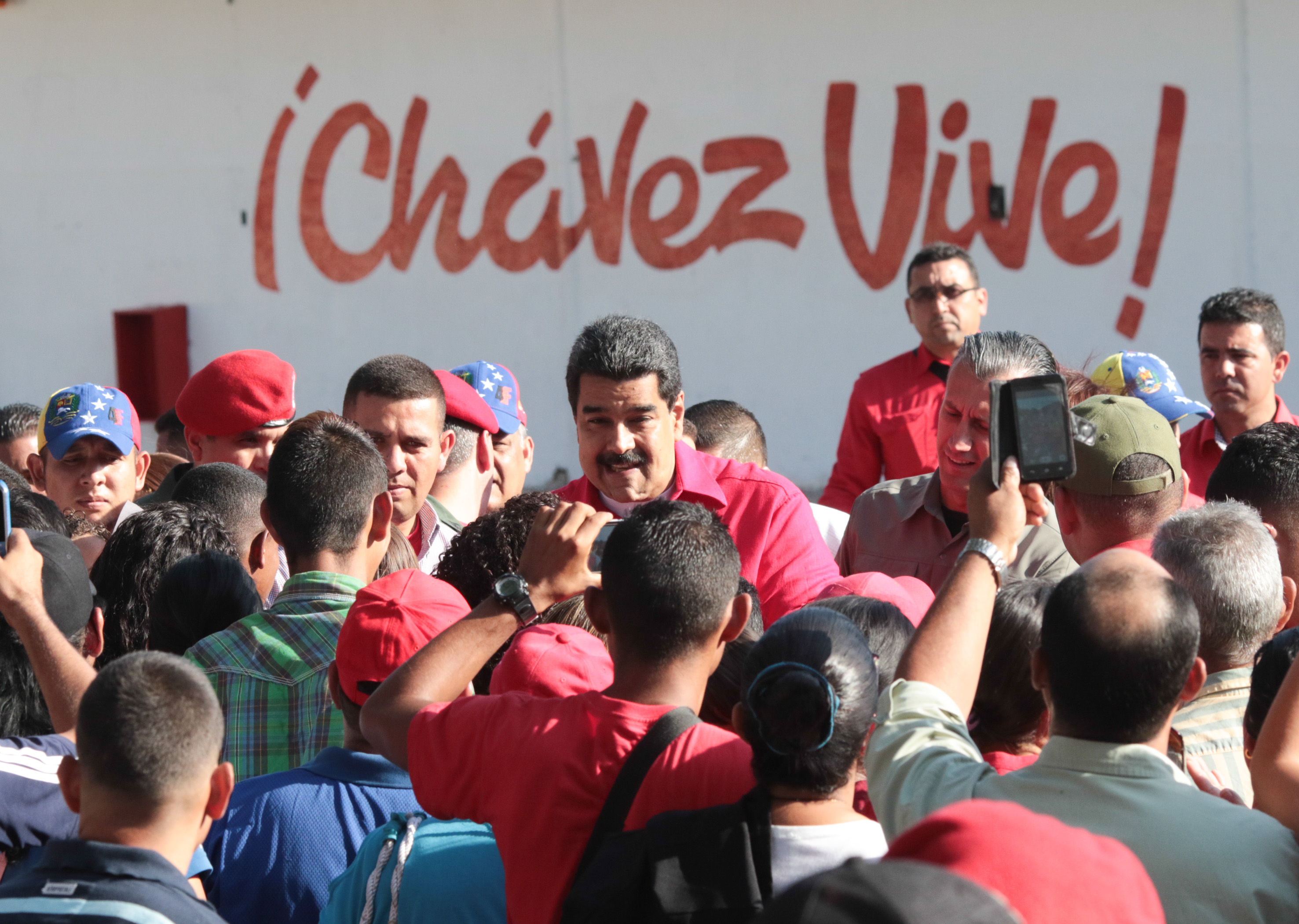 Maduro conmemora 25 años del 4F desde el Cuartel Páez