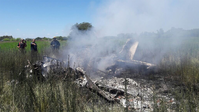 La aeronave ligera se estrelló en un campo cercano a la ciudad de Marcos Paz.