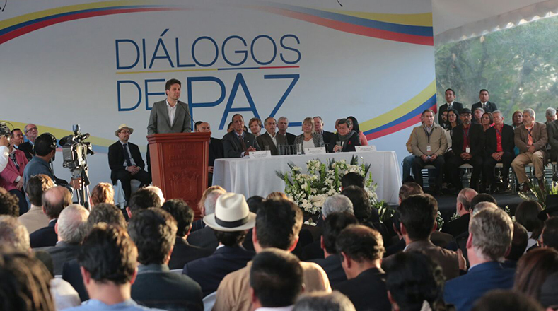 “La paz de Colombia es la paz de Ecuador, es la paz de nuestra región, es la paz de la Patria Grande”, destacó el canciller Guillaume Long.